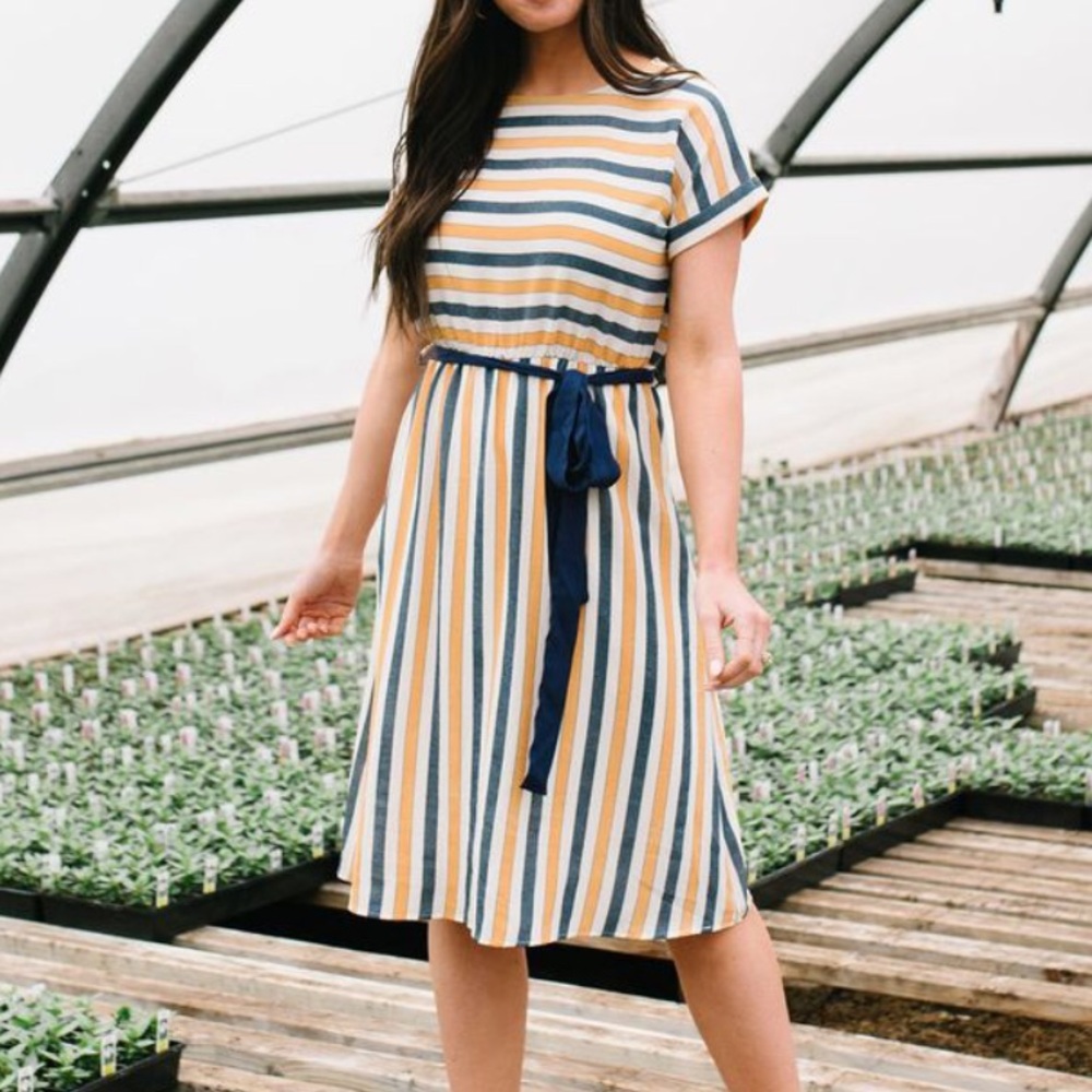 MIDI DRESS IN NAVY BLUE AND MUSTARD YELLOW STRIPES